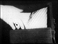 The surreal object par excellence : The boxes of Mulholland Drive and Un Chien Andalou (c) D.R.