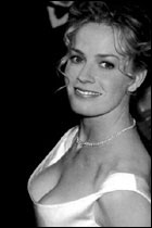 Elizabeth Shue (c) D.R.